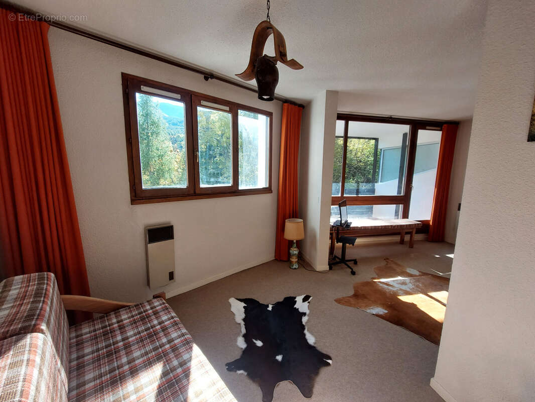 Appartement à LES THUILES