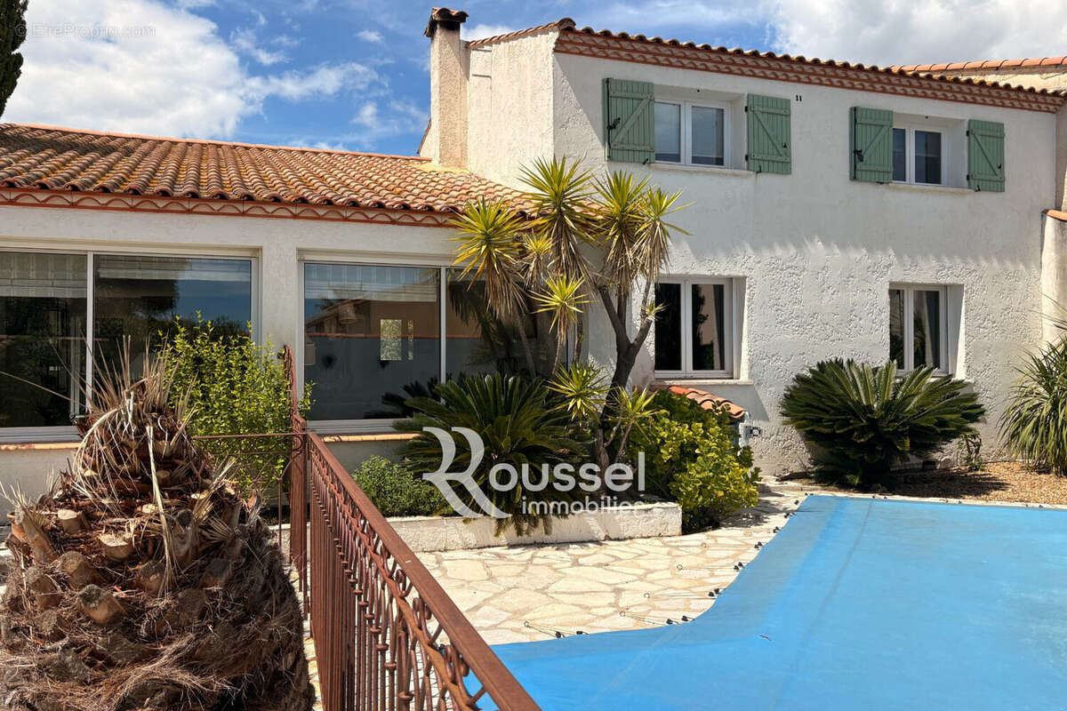 Maison à POUSSAN