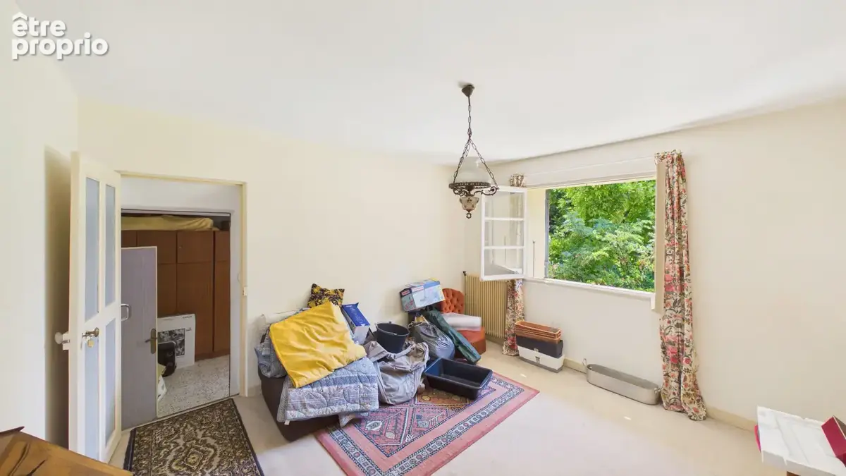 Sauveterre - Maison familiale de caractère, 4 chambres et terrain arboré de 2 600 m² - photo 13