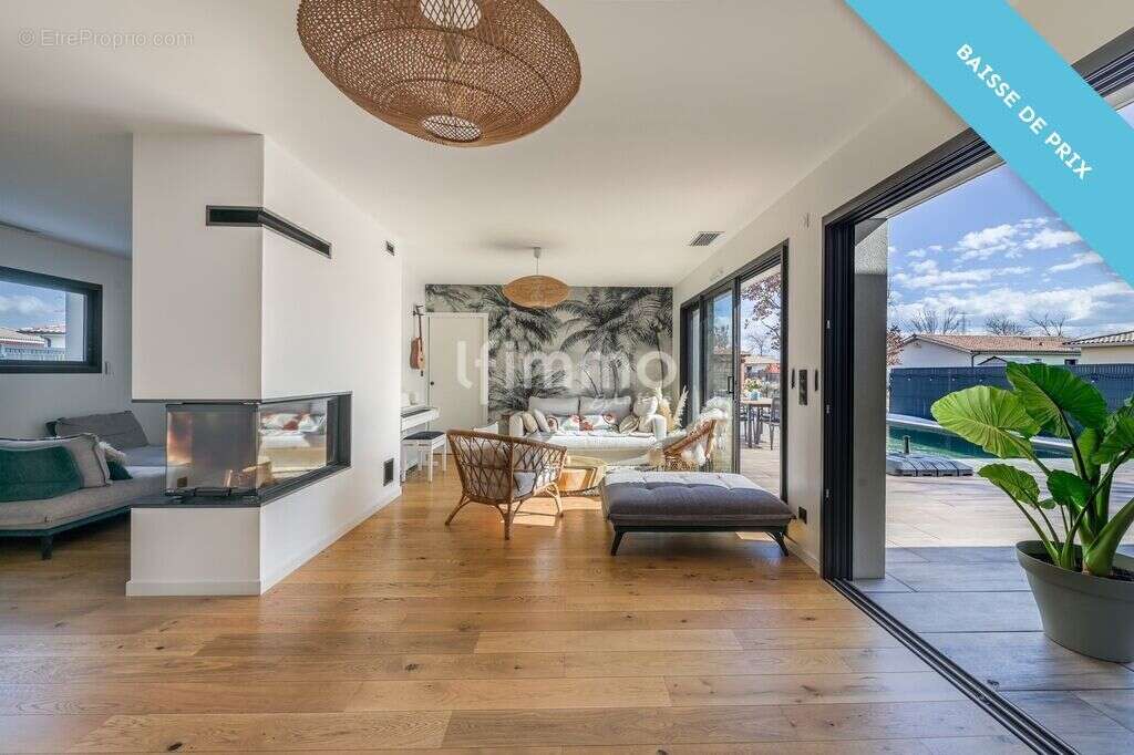 Maison à MIOS