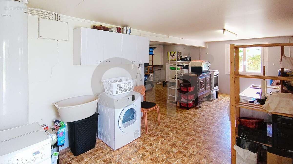Maison à TERRASSON-LAVILLEDIEU