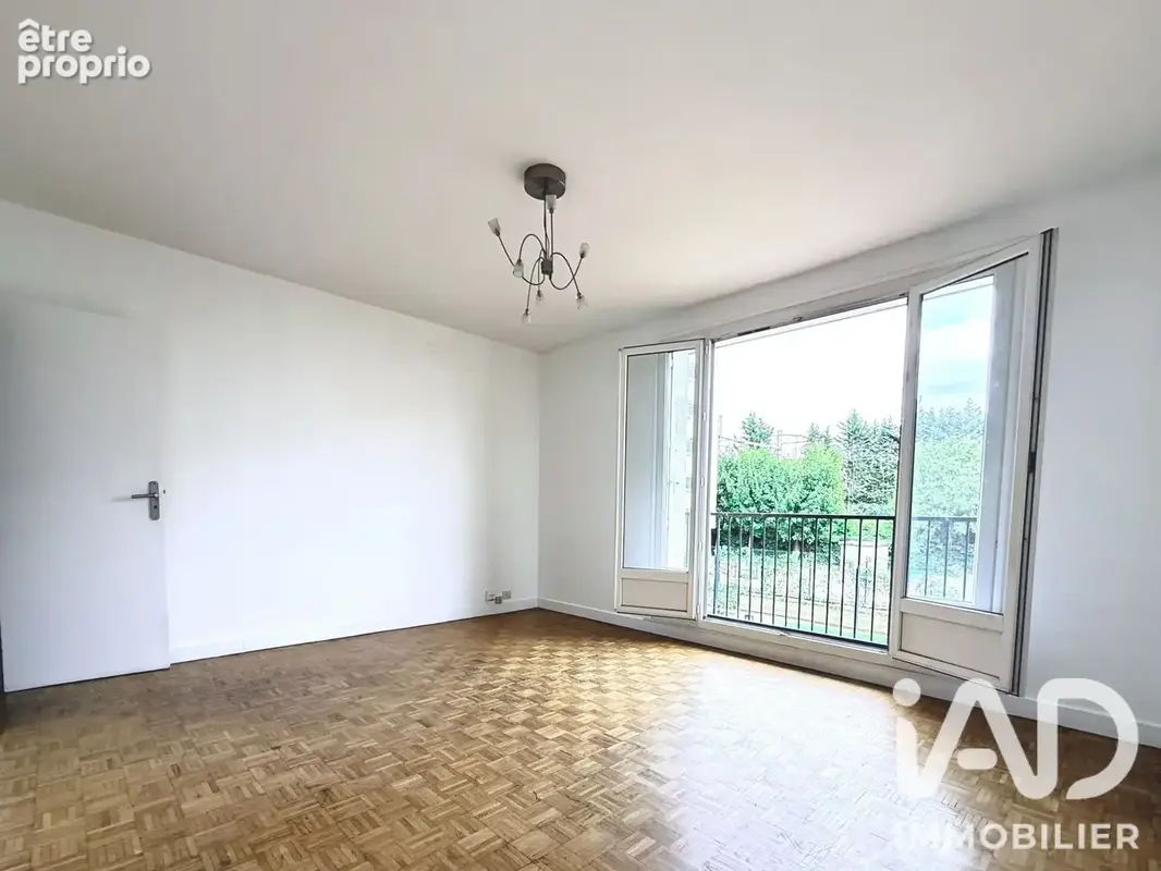 Photo 1 - Appartement à COURBEVOIE