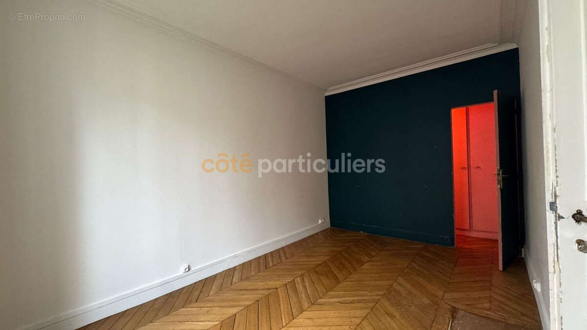 Appartement à PARIS-8E
