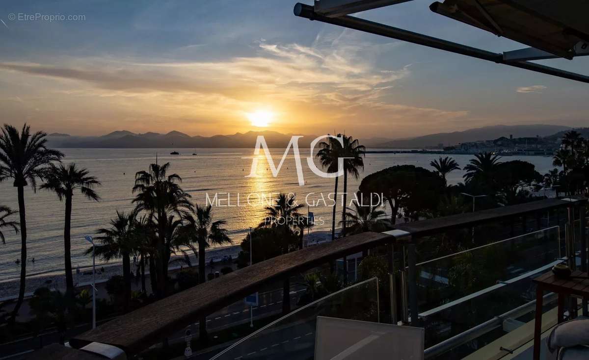 Appartement à CANNES