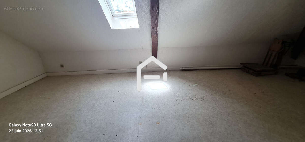 Maison 310 m² à Objat  - photo 5