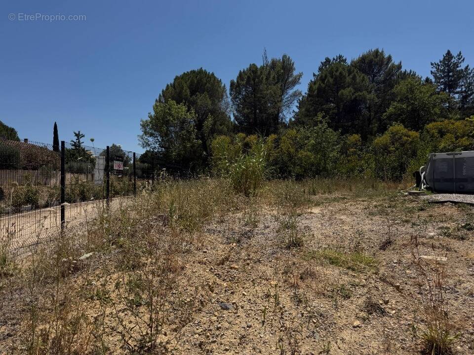 Terrain à SAINTE-CROIX-DE-QUINTILLARGUES