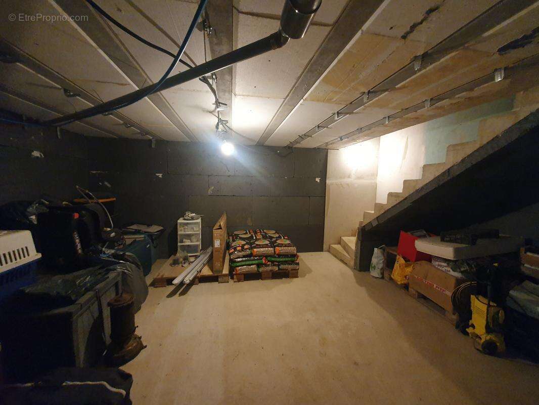 Maison à LABLACHERE