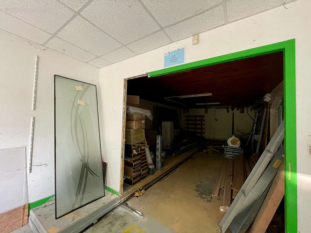 Ensemble immobilier a usage commercial ou artisanal et d'habitation - photo 5