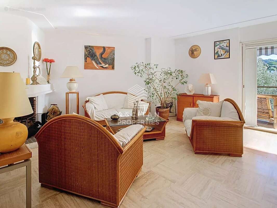 Appartement à LE CANNET