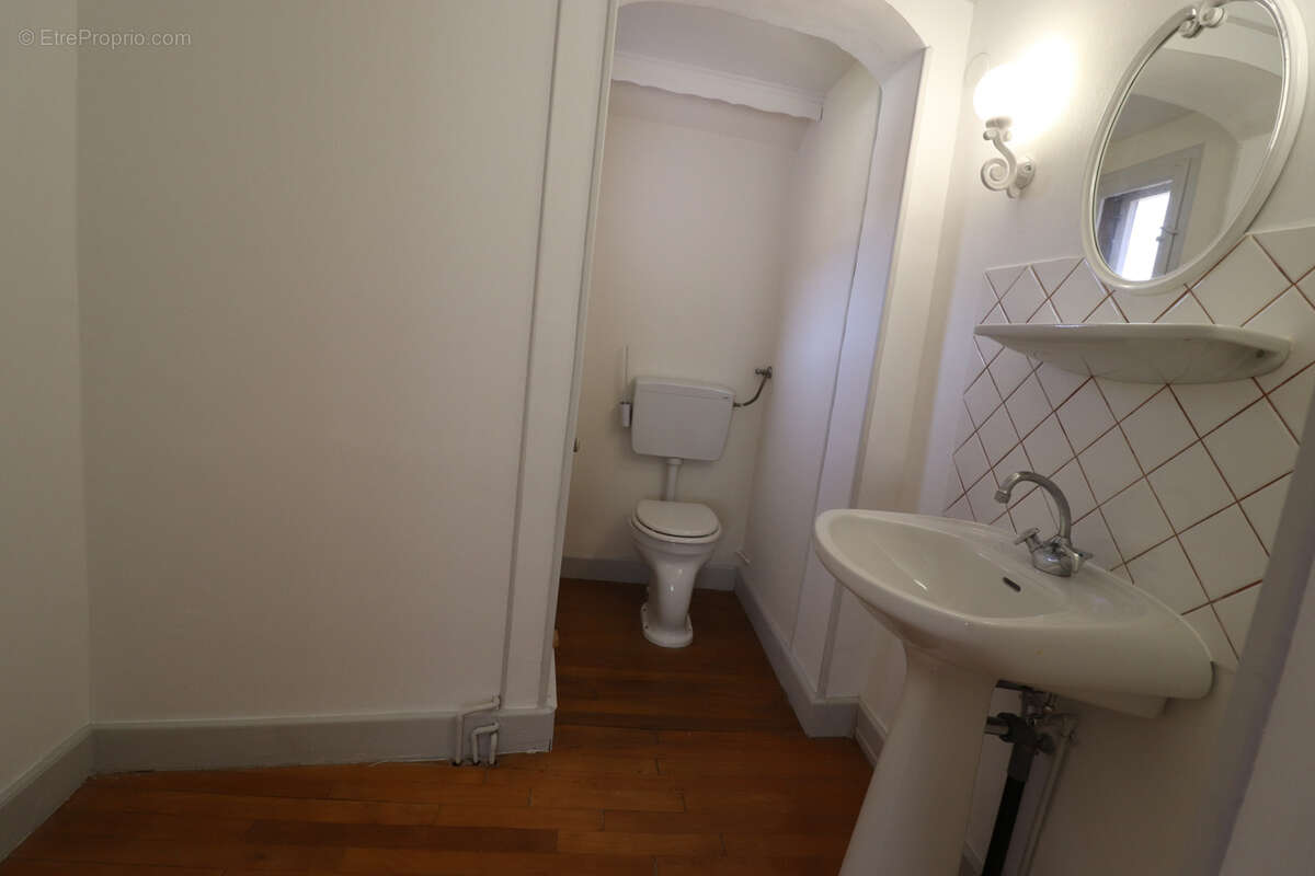 Maison à URBES