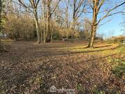 Un cadre naturel et paisible, idéal pour les amoureux de calme et de verdure - Terrain à LAON
