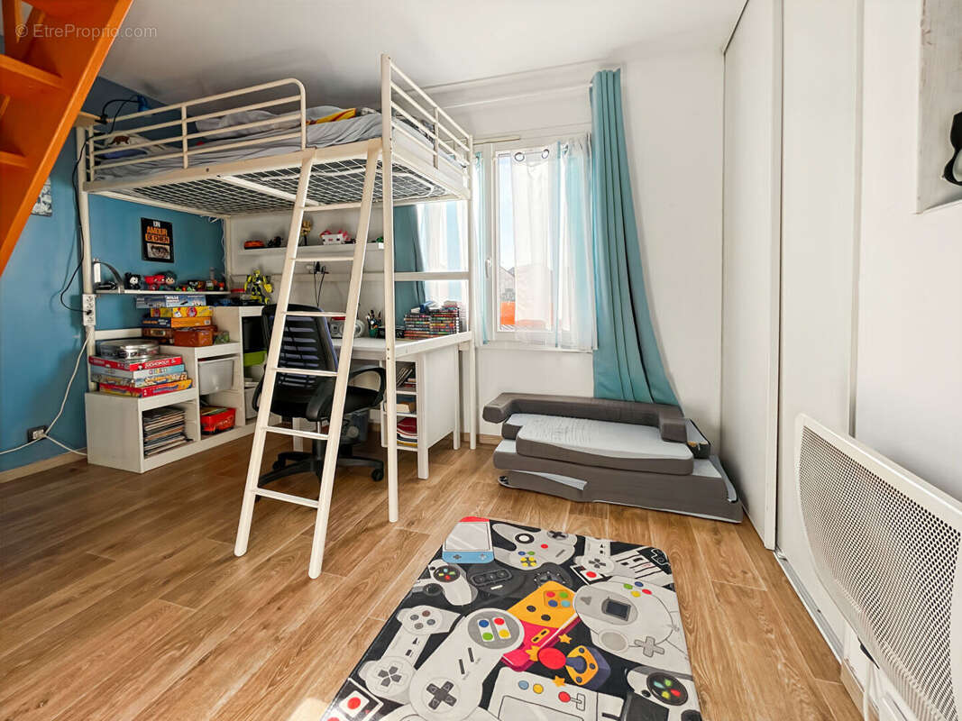 Maison à LE MEE-SUR-SEINE