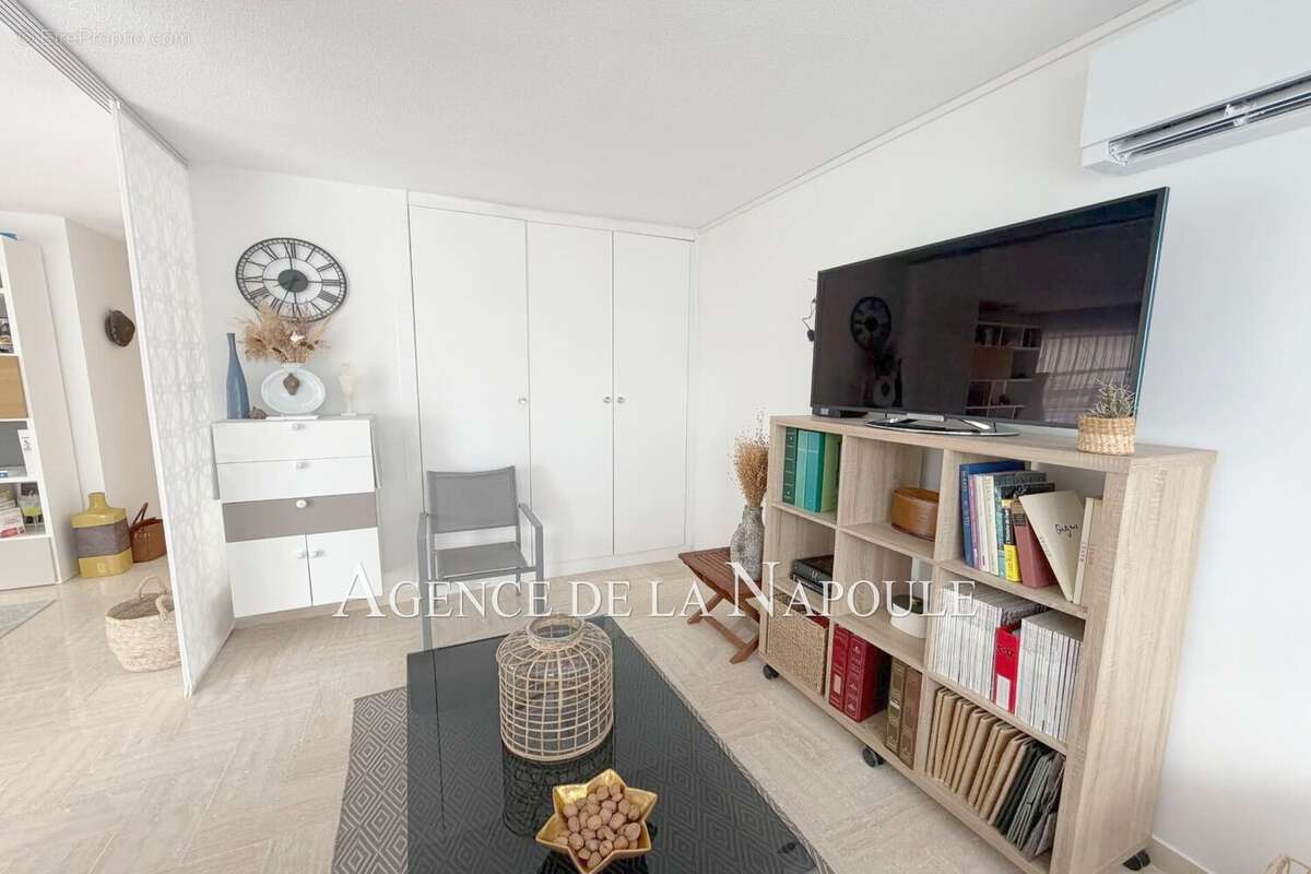 Appartement à MANDELIEU-LA-NAPOULE