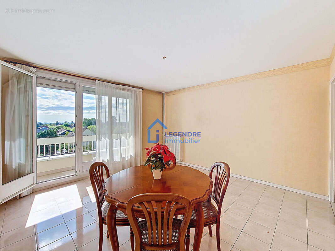 Appartement à ERMONT
