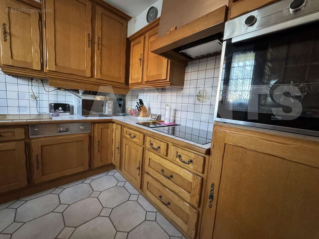 IMG_8363 - Maison à BELLEU