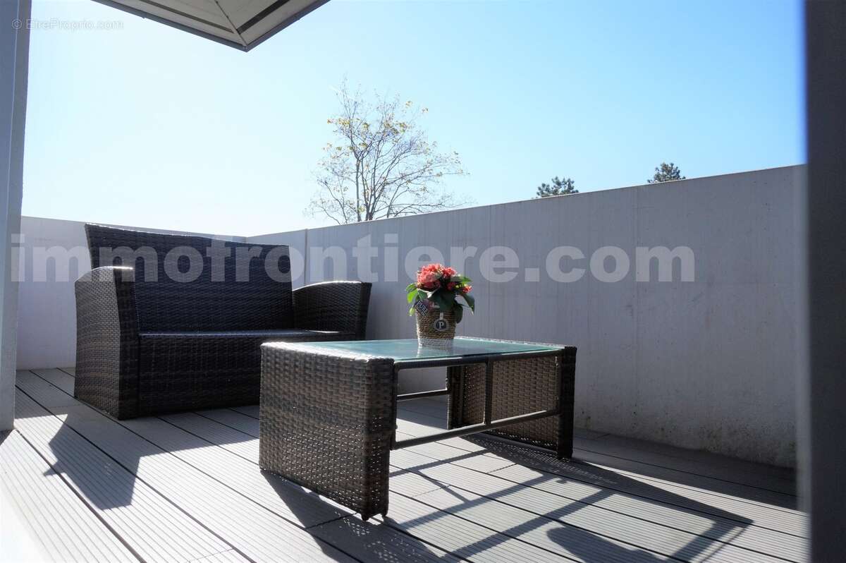 T5 Duplex à Ambilly - Appartement à AMBILLY