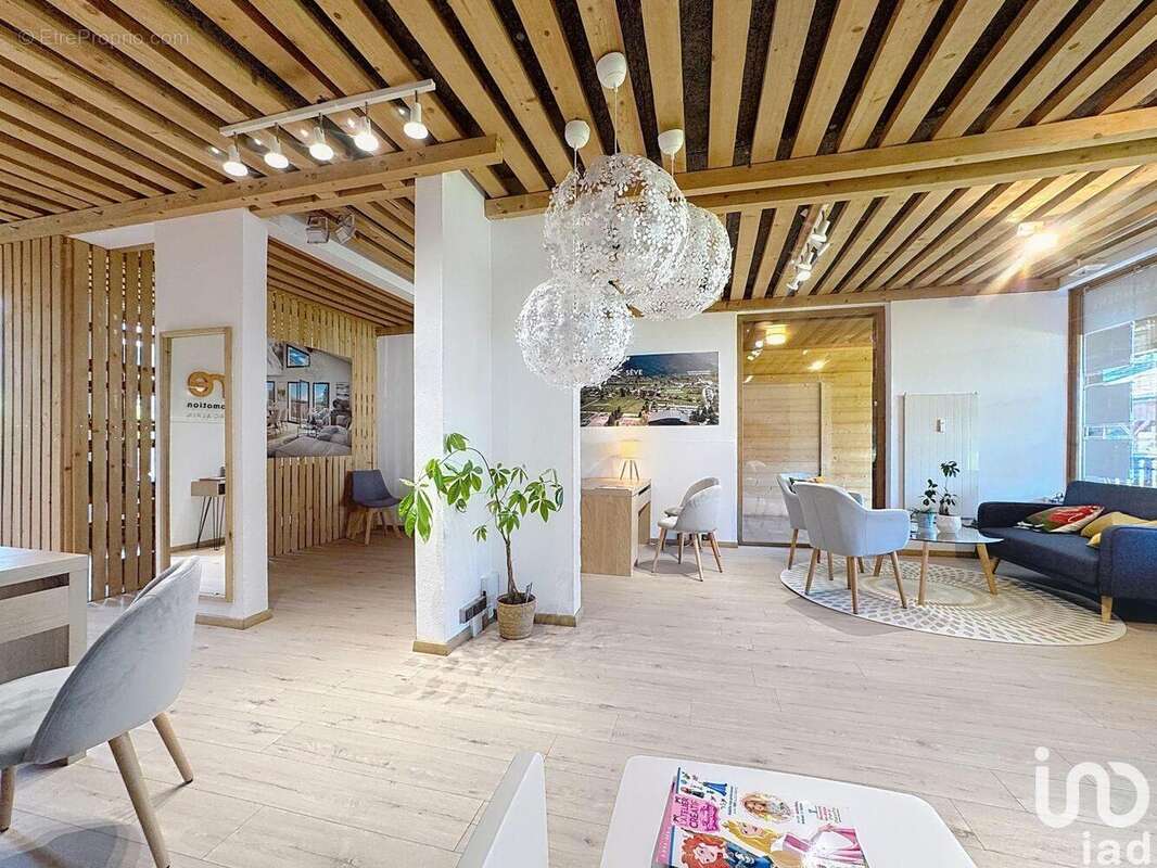 Photo 8 - Commerce à SAMOENS