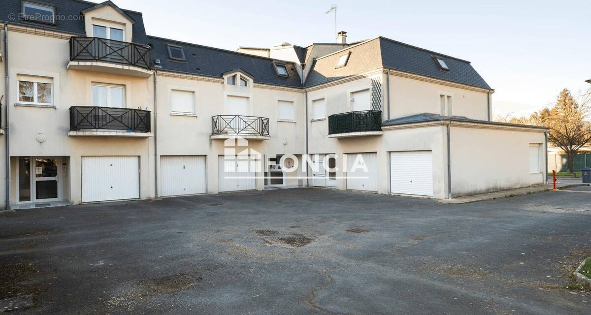 Appartement à QUINCY-SOUS-SENART