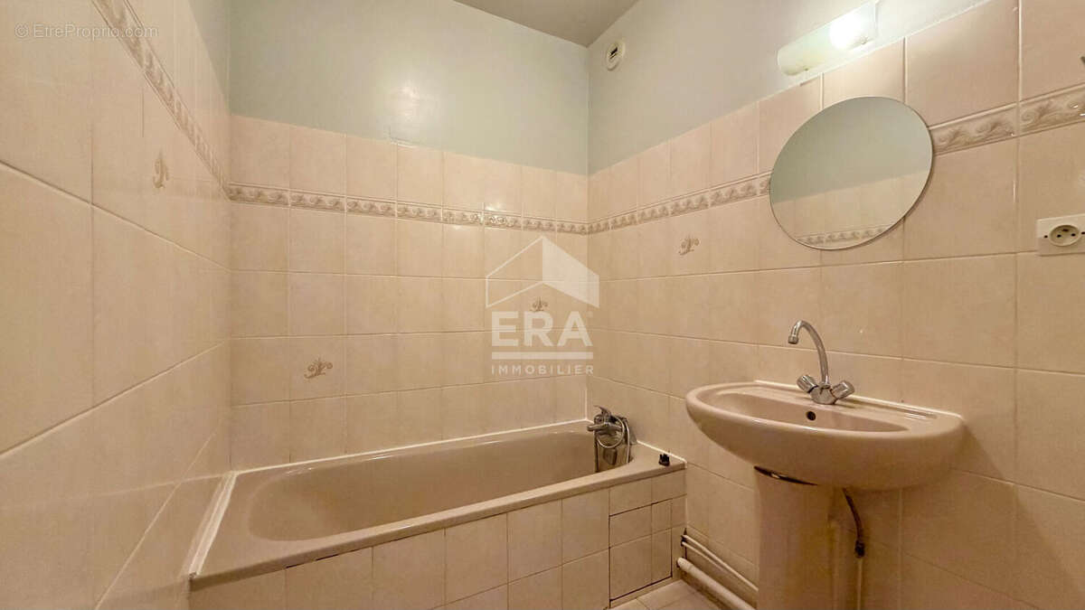 Appartement à CORBEIL-ESSONNES