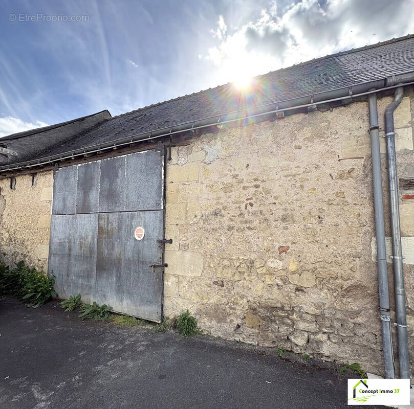 Maison à LA VILLE-AUX-DAMES