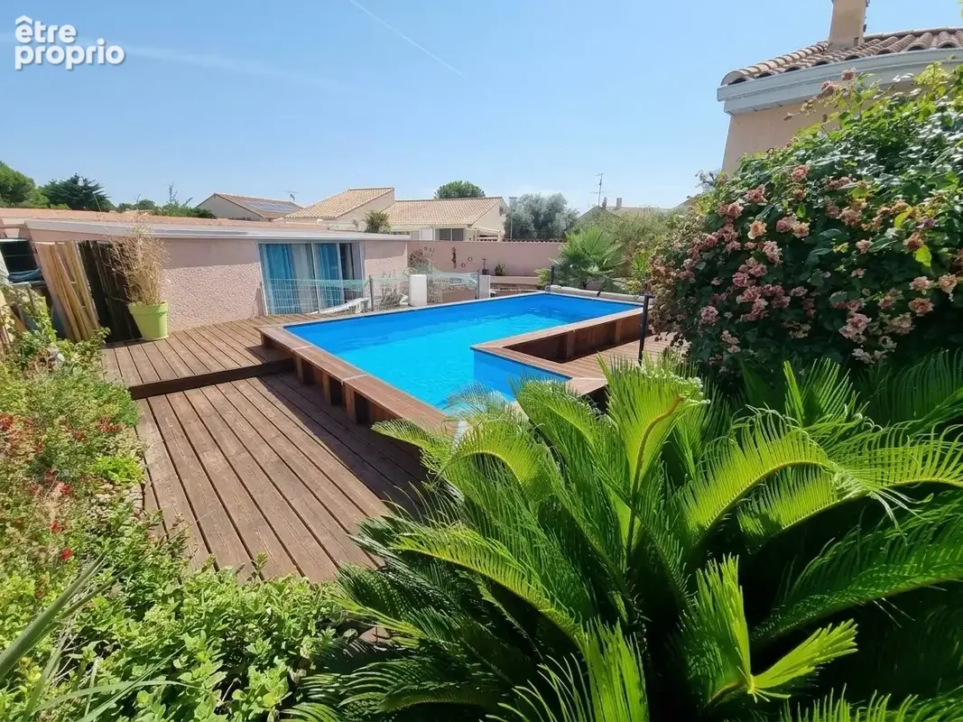Mireval, villa T4  avec piscine, jacuzzi et jardin paysagé sur 548m2 de terrain. - photo 2