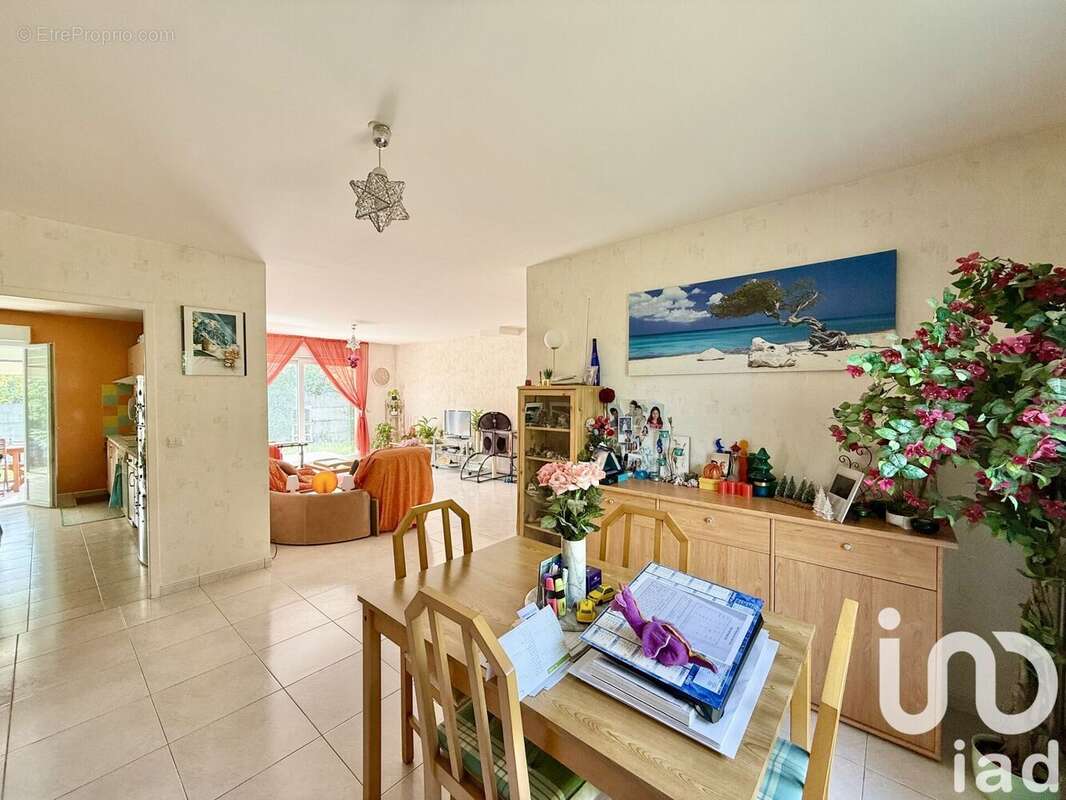 Photo 5 - Maison à RIS-ORANGIS