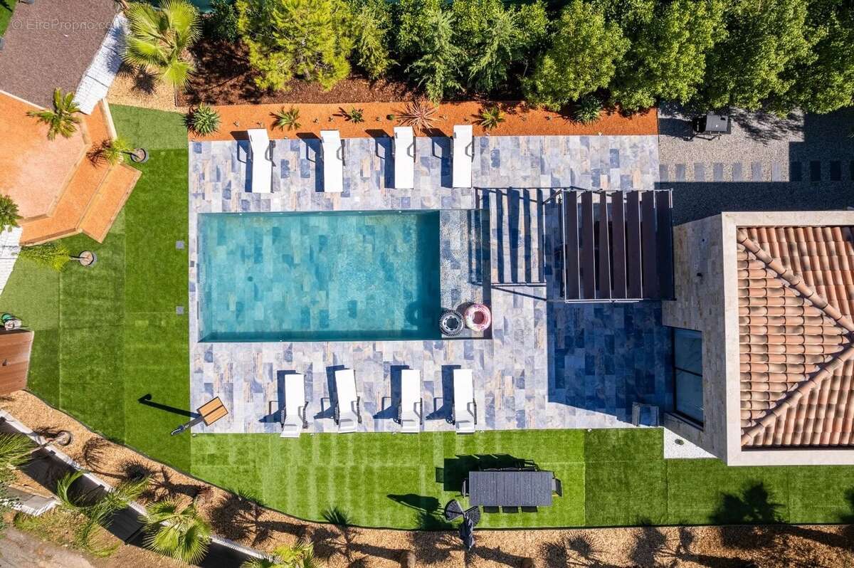 Maison à MOUGINS
