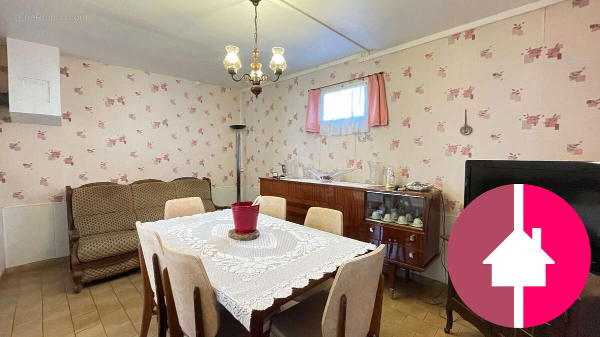 Maison à FERRIERES-EN-BRIE