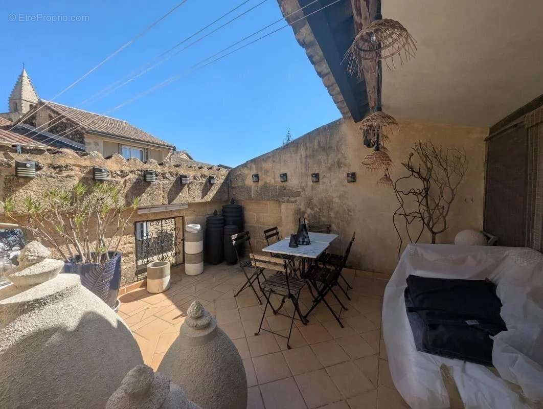 Maison à VERS-PONT-DU-GARD