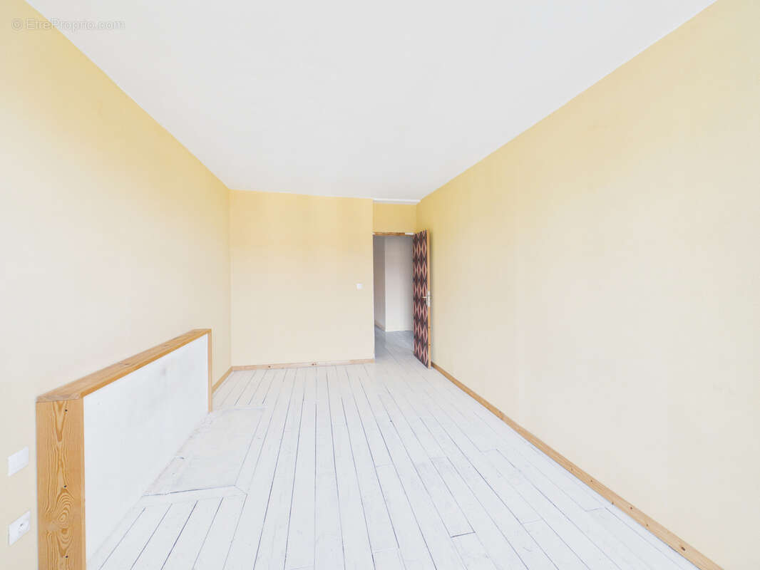 Maison à CRAPONNE-SUR-ARZON