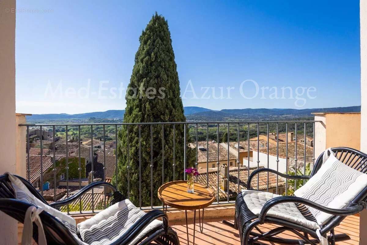 Appartement à GRIMAUD