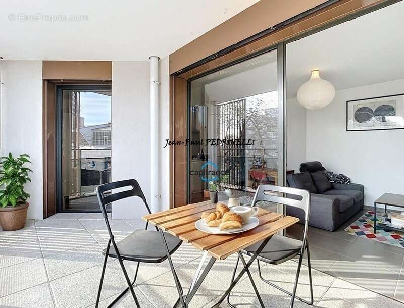 Appartement à LYON-8E