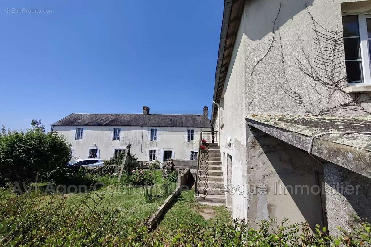 Maison à TOURVILLE-SUR-SIENNE