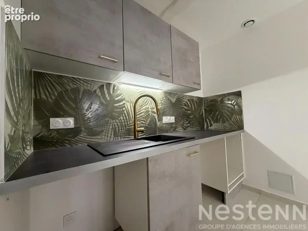 Maison de ville entièrement rénovée dans la Bastide de Carcassonne avec deux chambres en suite à proximité de l'université - photo 4
