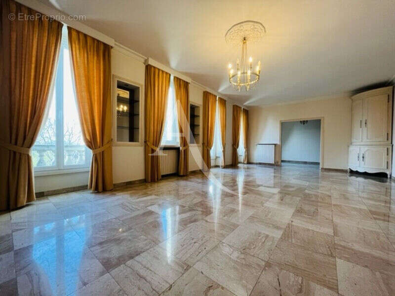 Appartement à ROCHEFORT