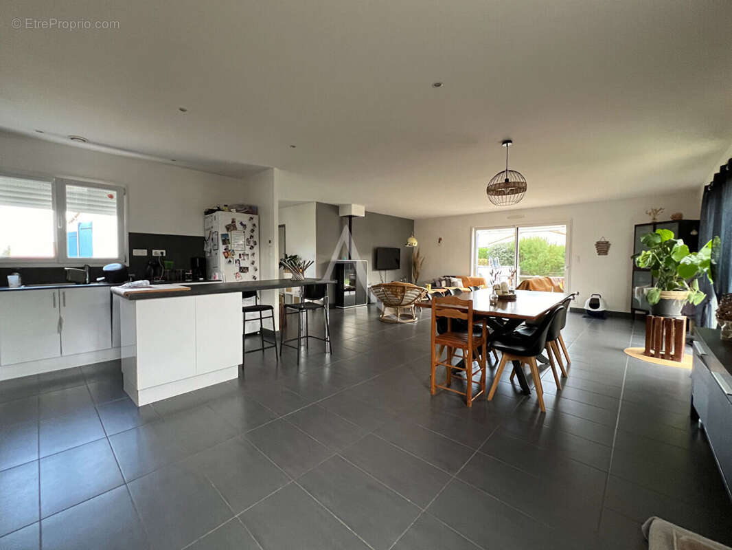 Maison à LE BERNARD