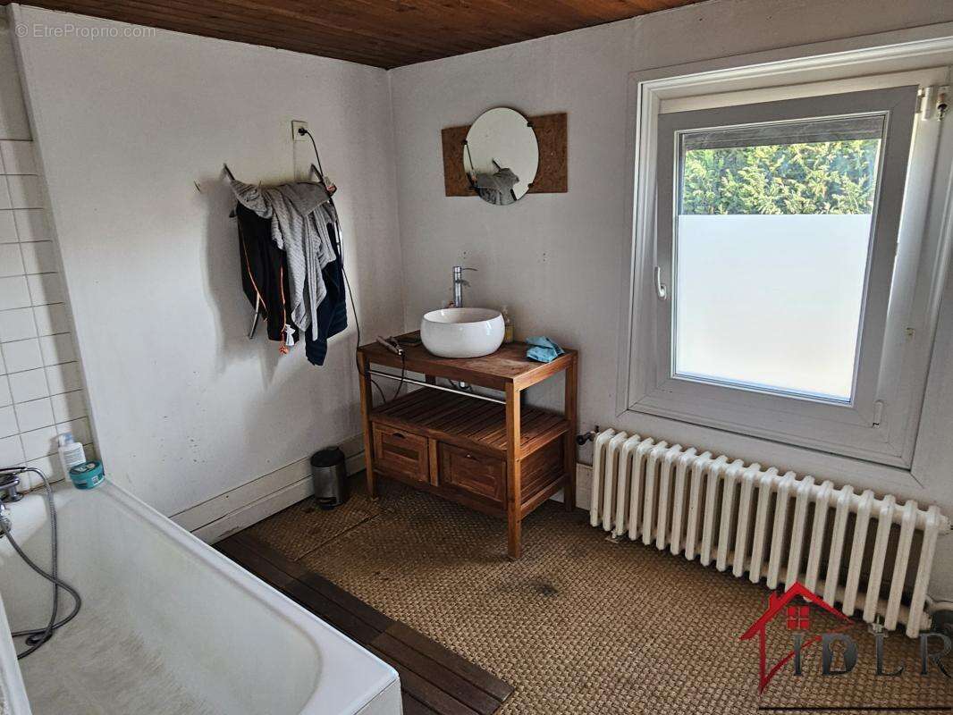 Maison à ROBERT-MAGNY-LANEUVILLE-A-REMY