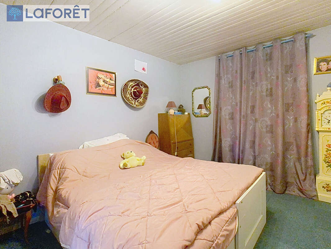 Commerce à VAL-DE-MEUSE