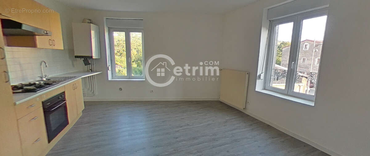 Maison à VEYRE-MONTON