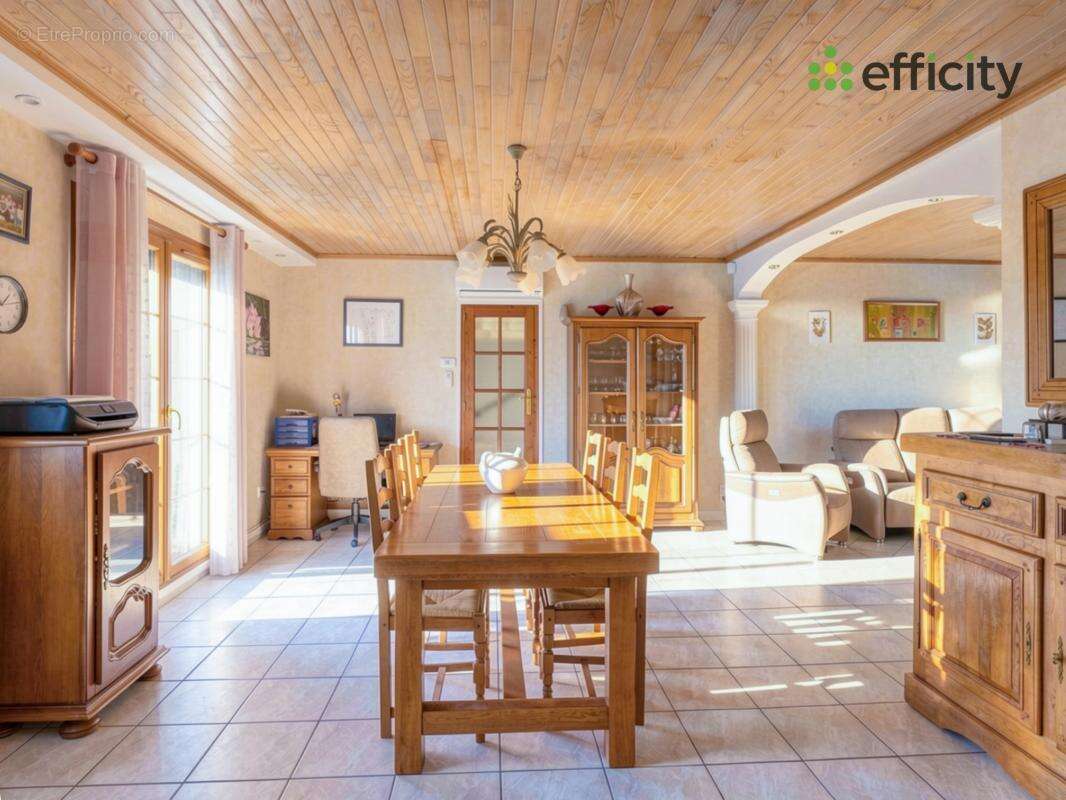 Maison à COLOMBIER-SAUGNIEU