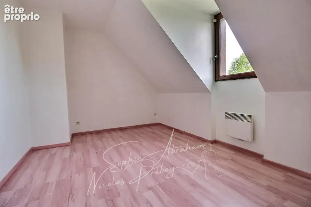 Maison individuelle avec garage et jardin arboré - photo 10