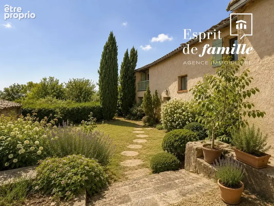 Lentilly, maison d'environ 200m2 avec jardin 943m2  et piscine - photo 37