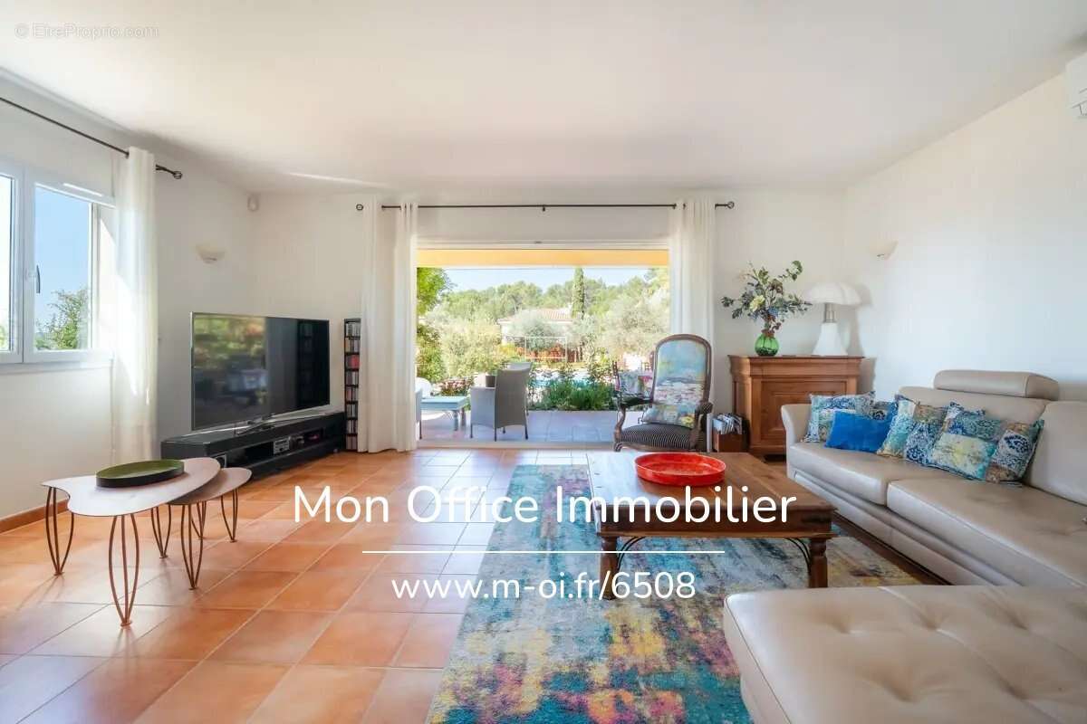 Maison à MEYREUIL
