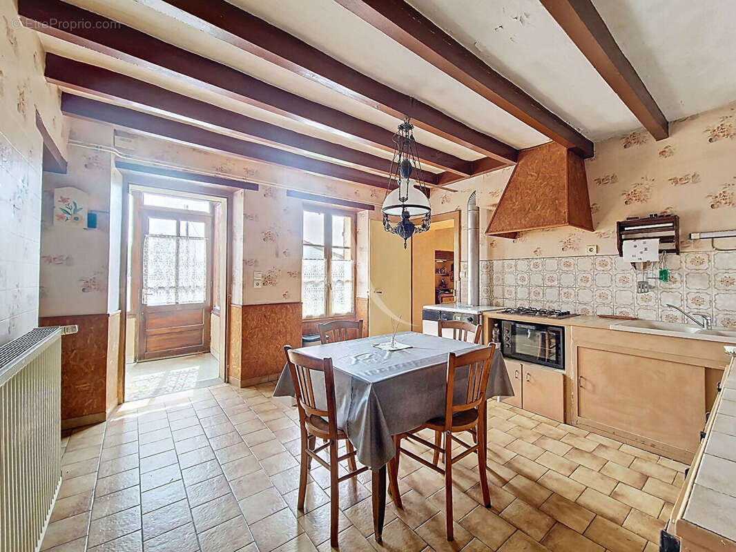 Maison à DOUE-LA-FONTAINE