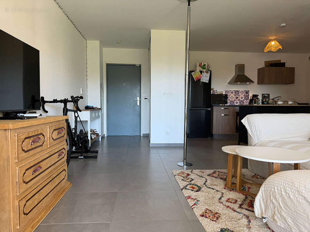 A vendre appartement t3 recent avec terrasse et garage deja loue a ajaccio - photo 5