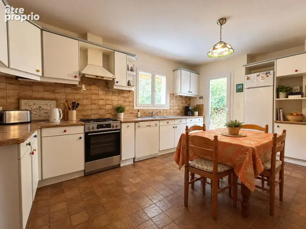 Maison T6 - secteur du Barry - photo 5