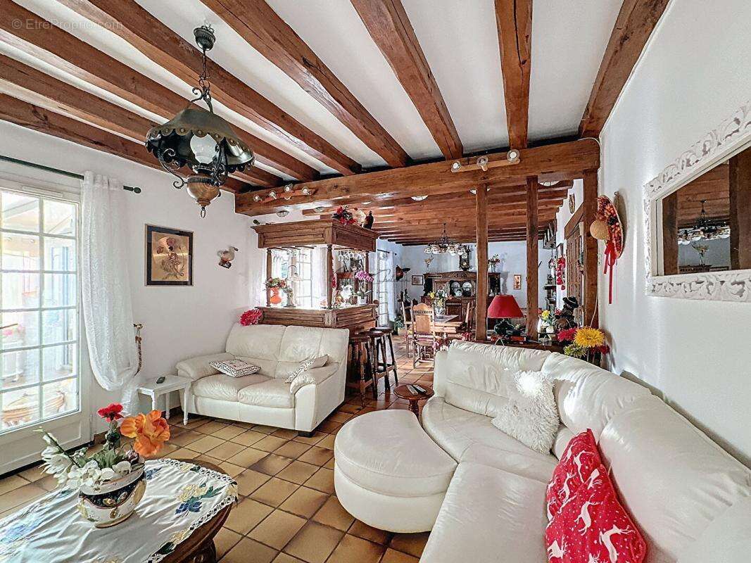 Maison à MARCOUSSIS