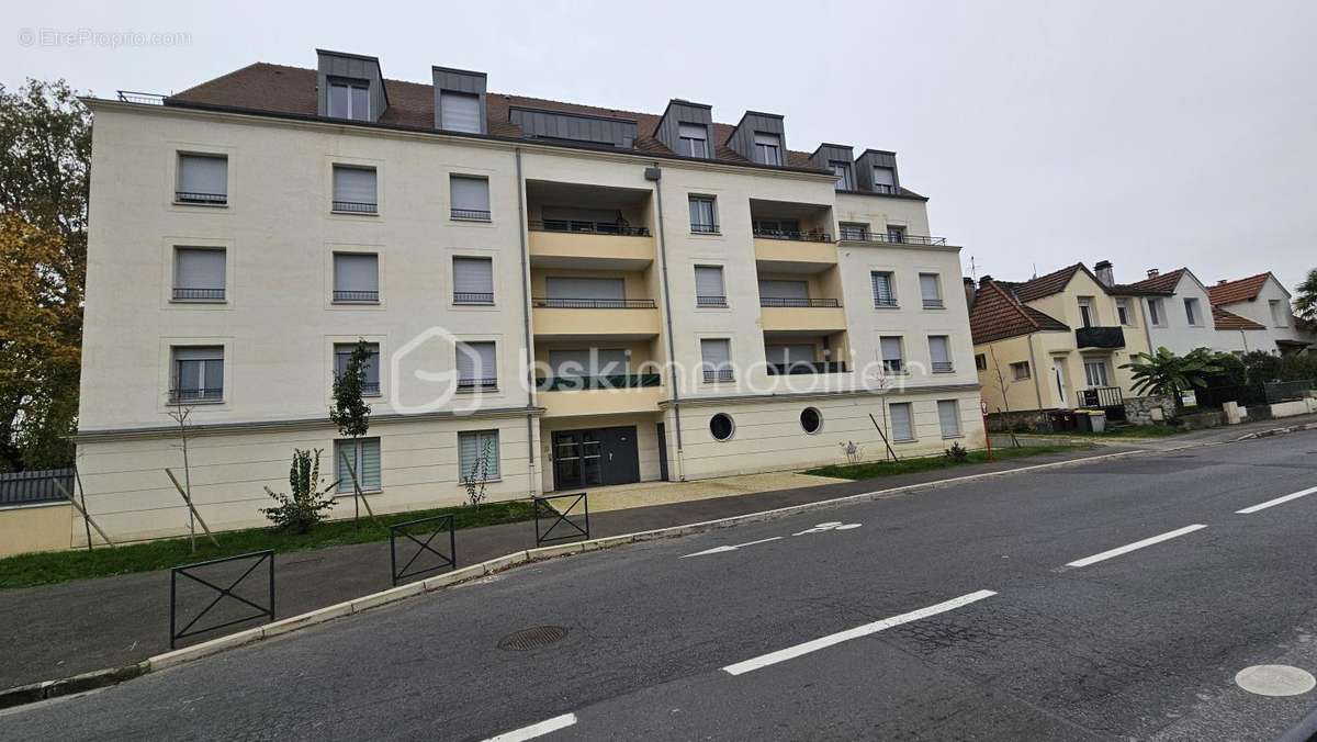 Appartement à BROU-SUR-CHANTEREINE