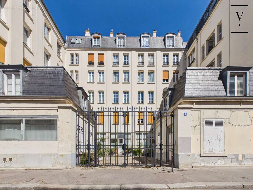 Appartement à PARIS-11E