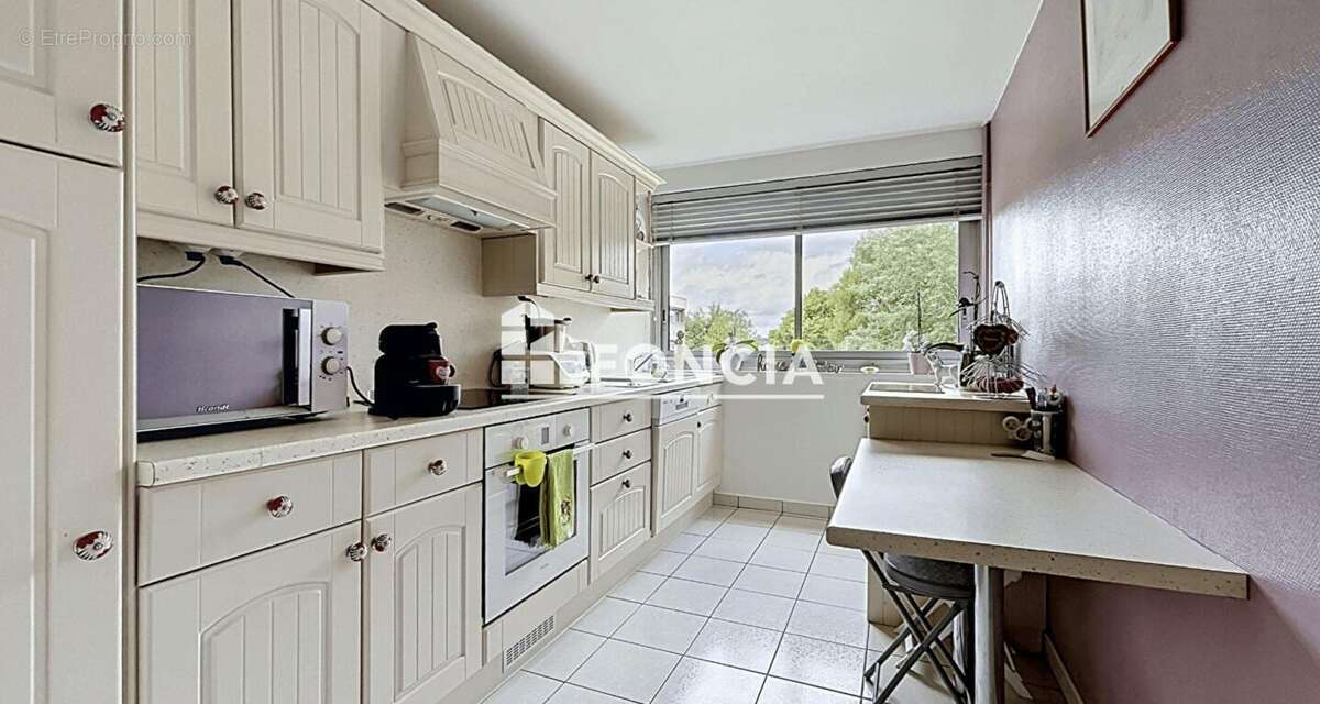 Appartement à DEVILLE-LES-ROUEN